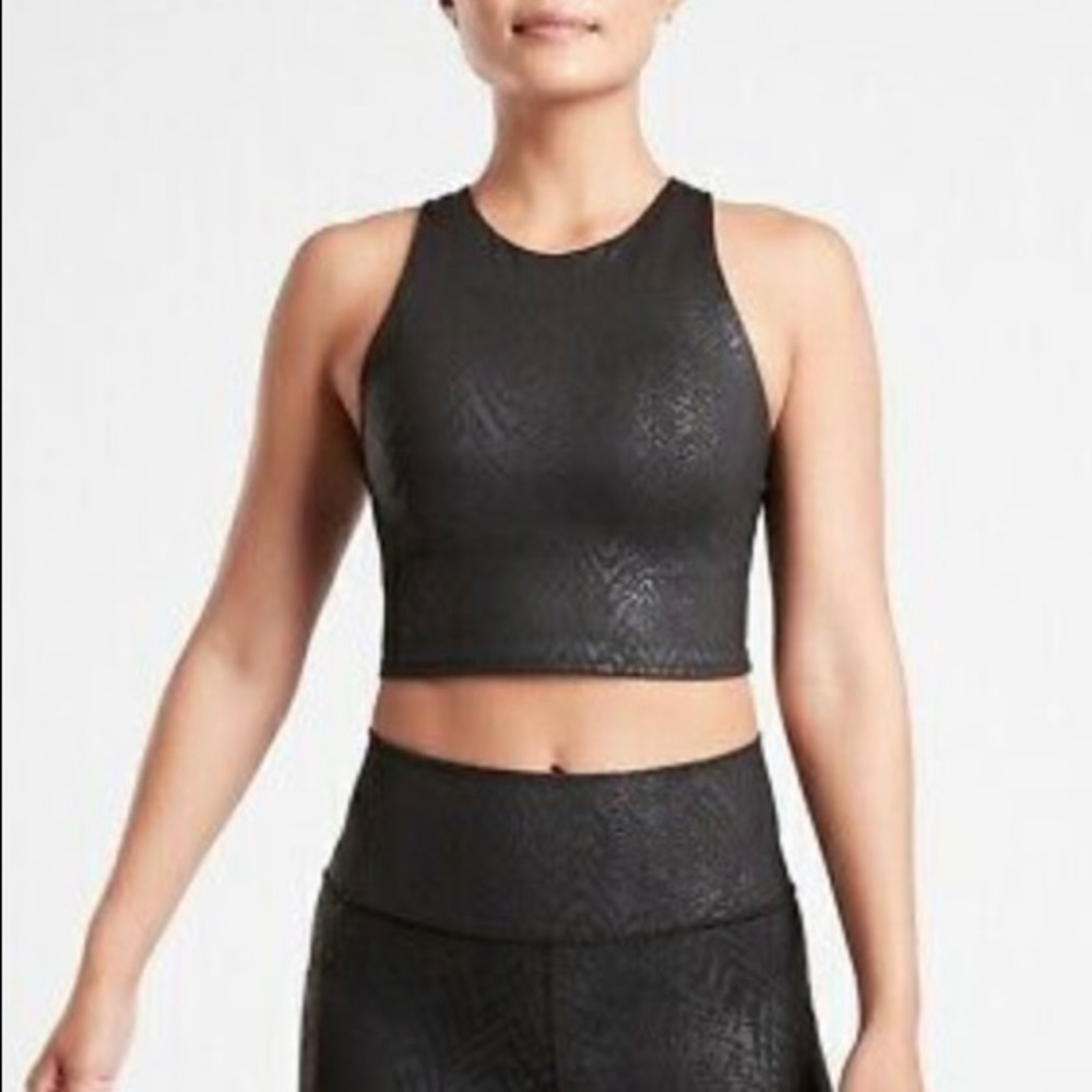 Athleta Medusa Black Conscious Embossed Crop Top A-C medium NEW! Yoga Barre
